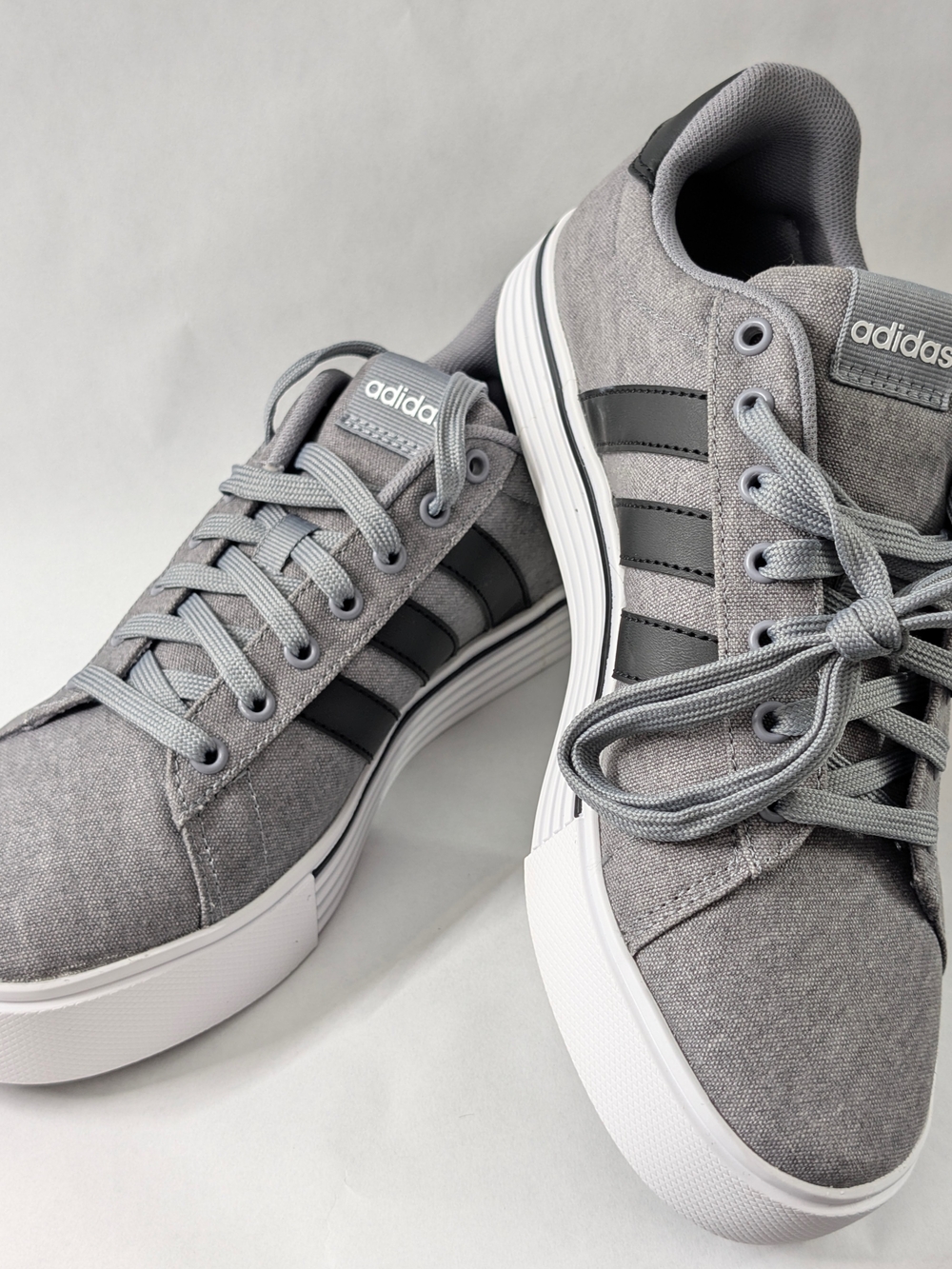 Adidas Daily 4.0 Gray/Black Sneakers Men's 7.5 Women's 8.5 w/ Box